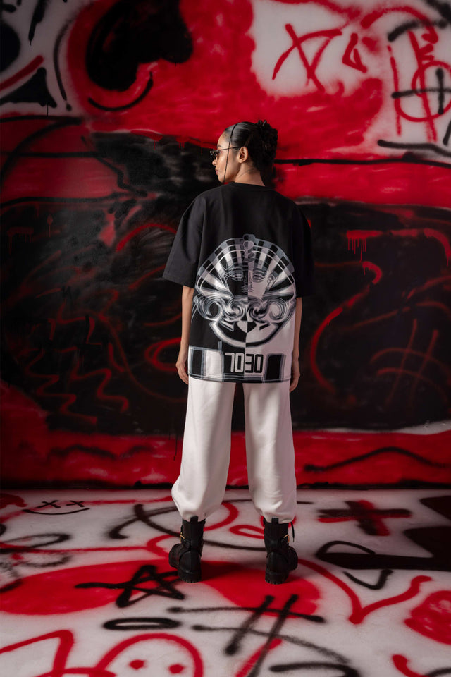 MONUMENTAL T-SHIRT