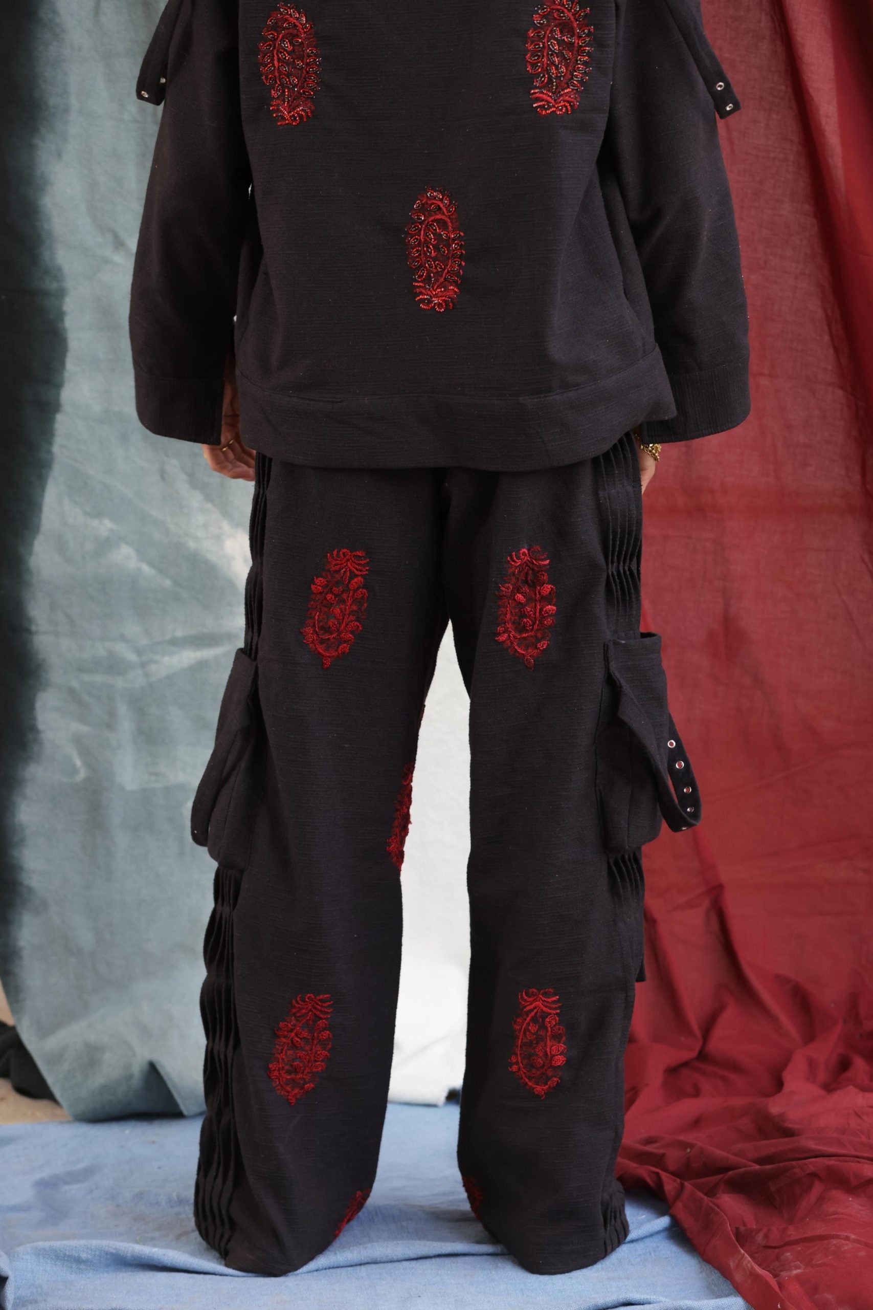 KALIDAS HAND EMBROIDERED - PANTS
