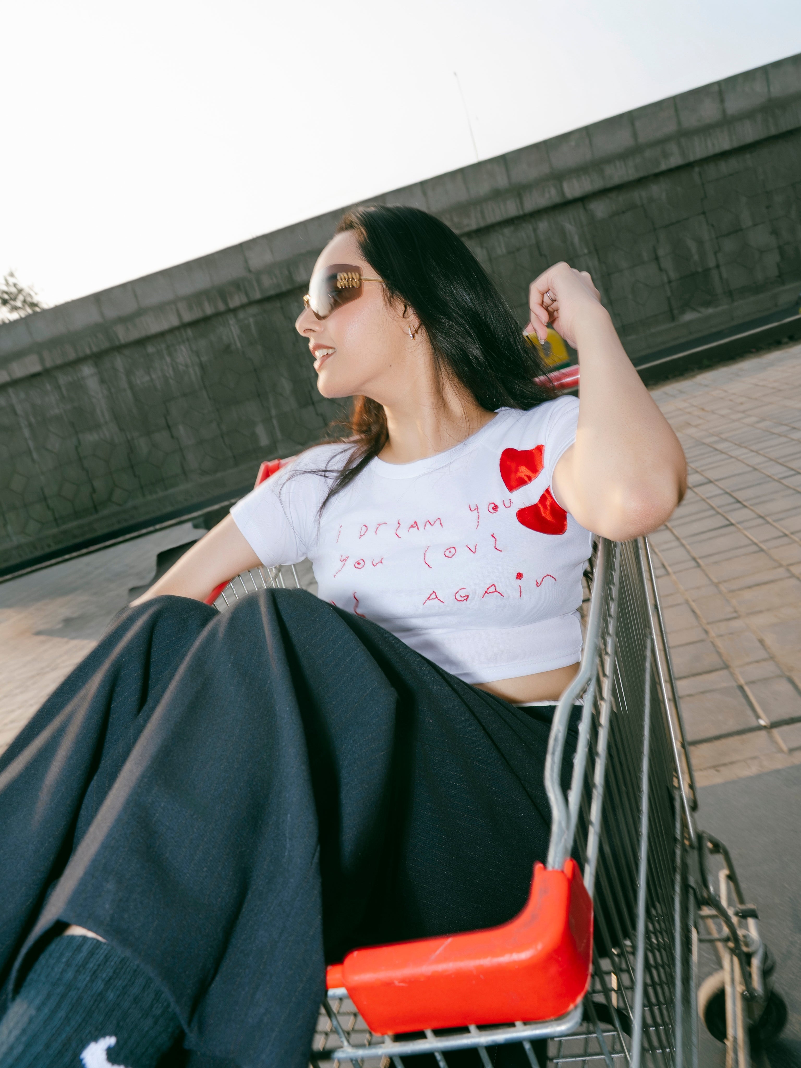 LOVE ME AGAIN TOP