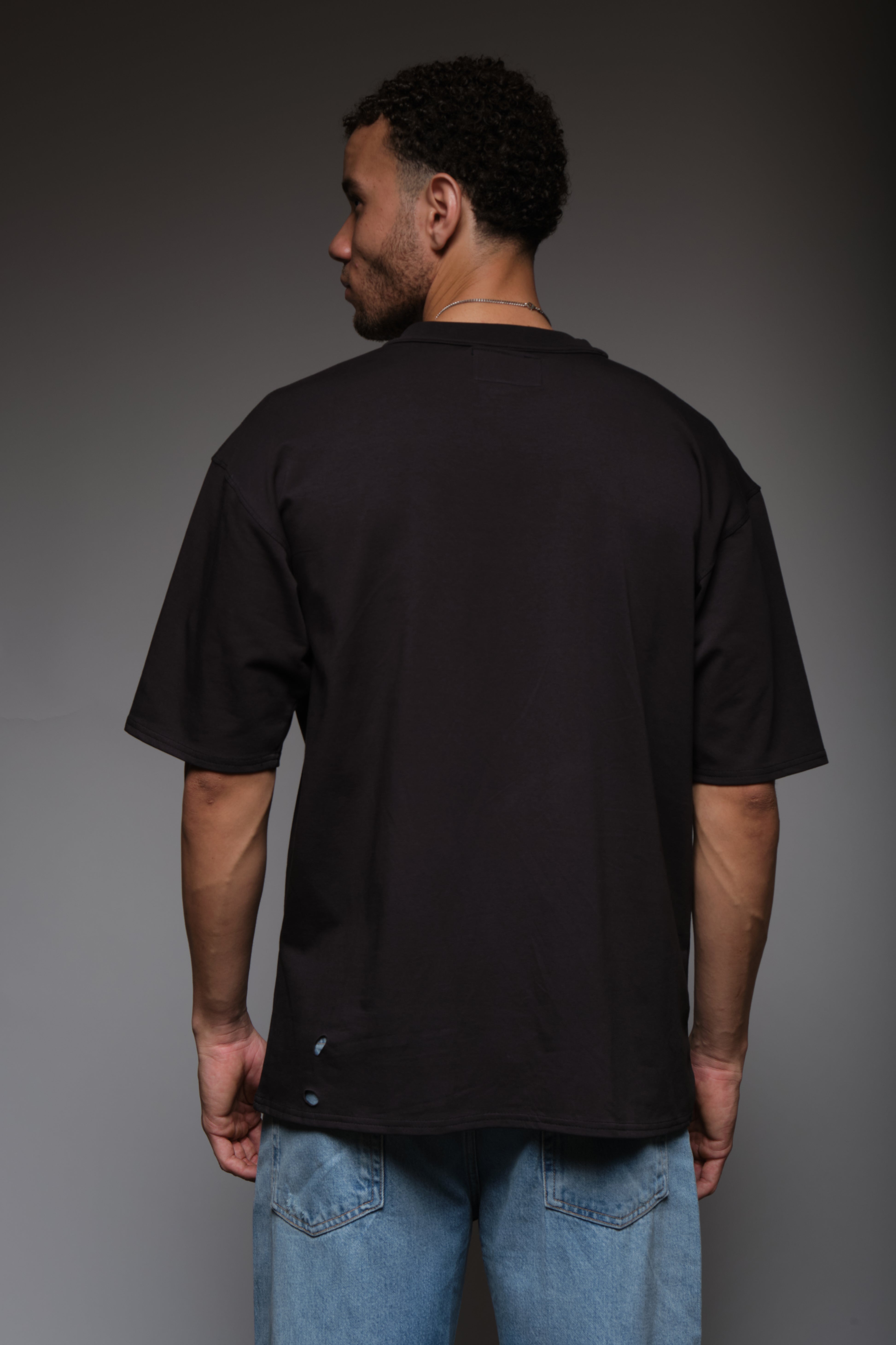 DYSTOPIA DISTRESSED TEE BLACK
