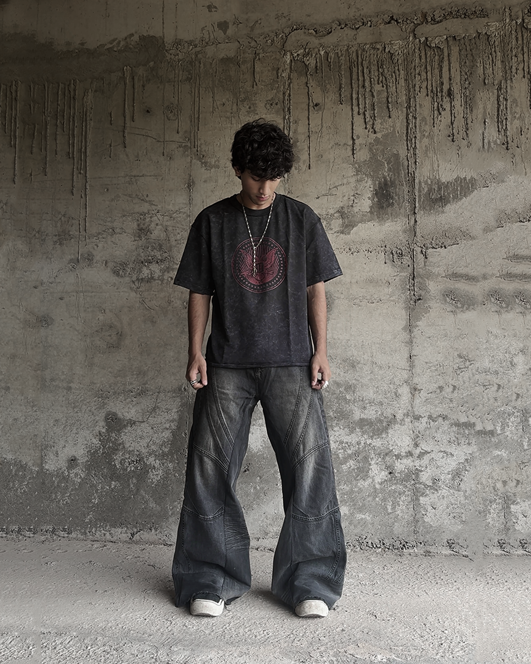 SEAL TEE