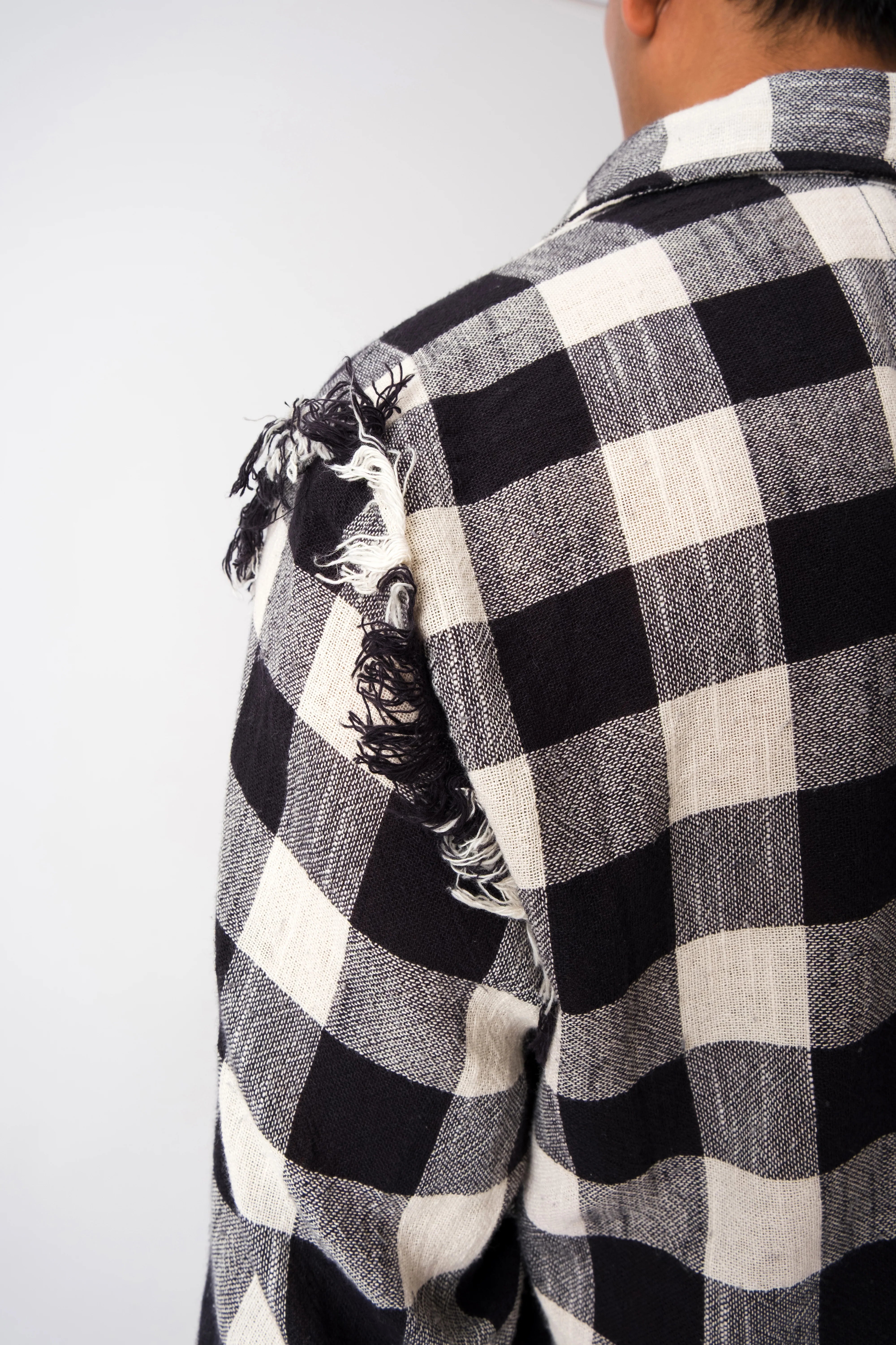 FRAYED NOIR PLAID SHIRT