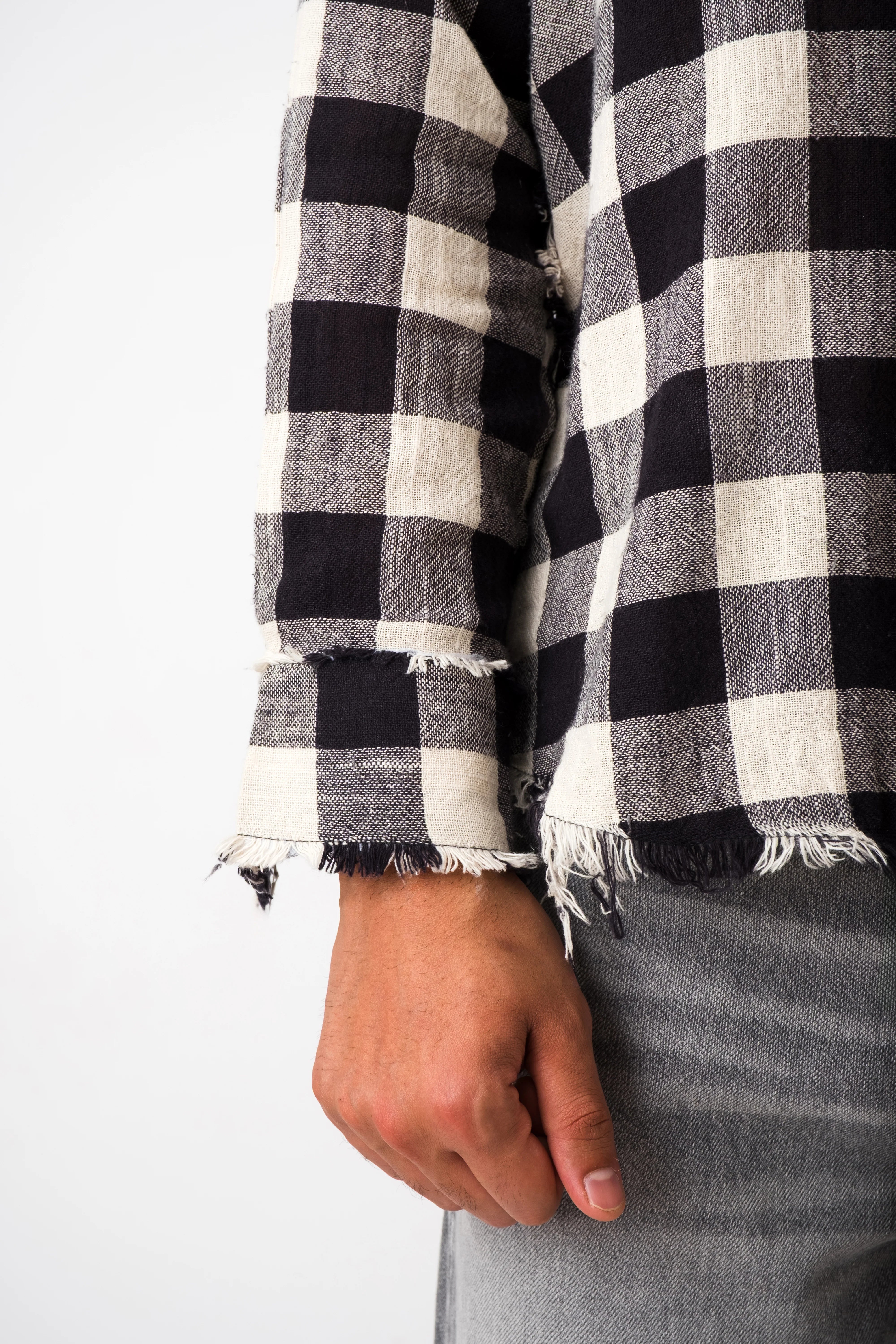 FRAYED NOIR PLAID SHIRT