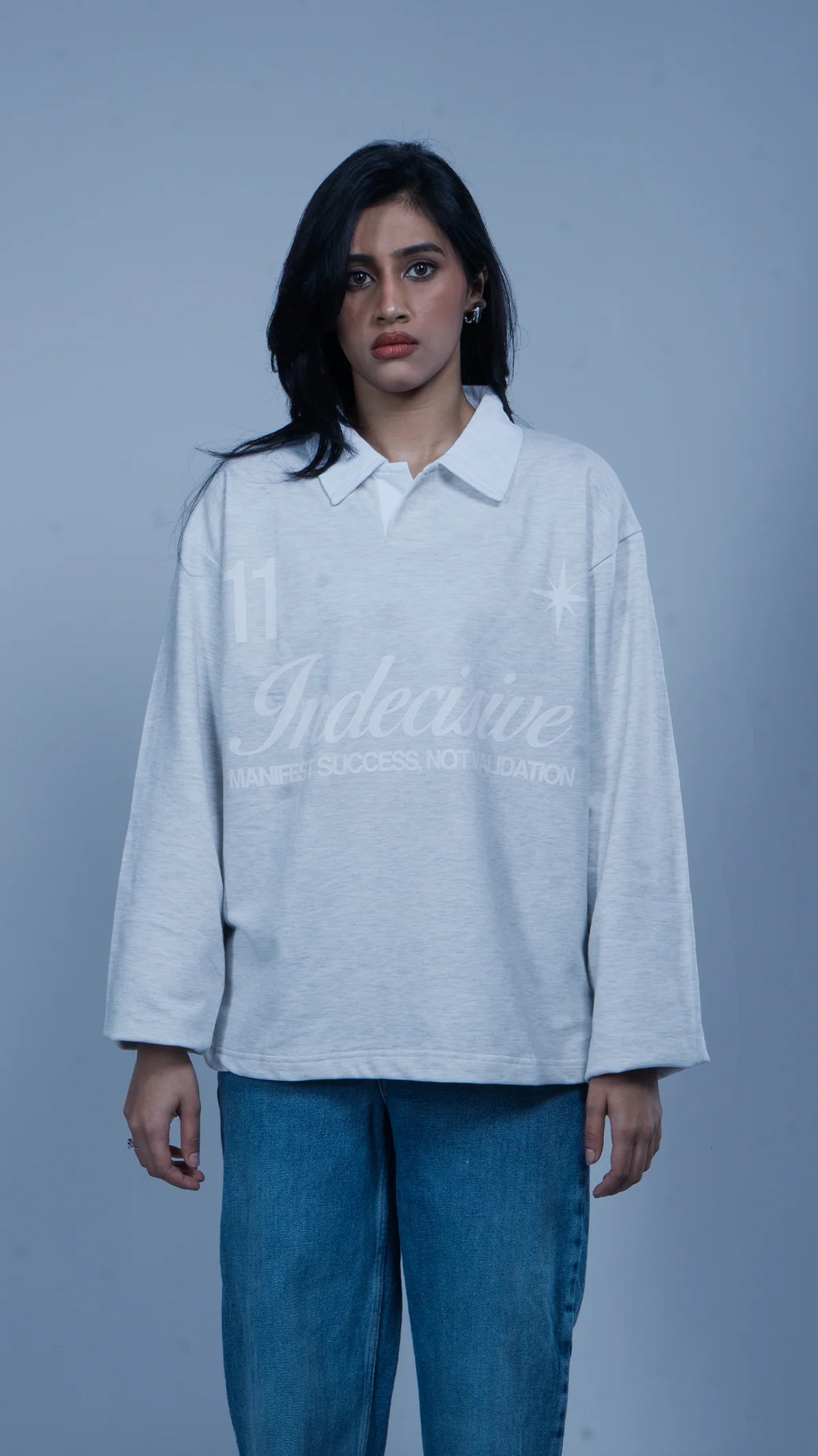 '11' COLLARED SWEATSHIRT