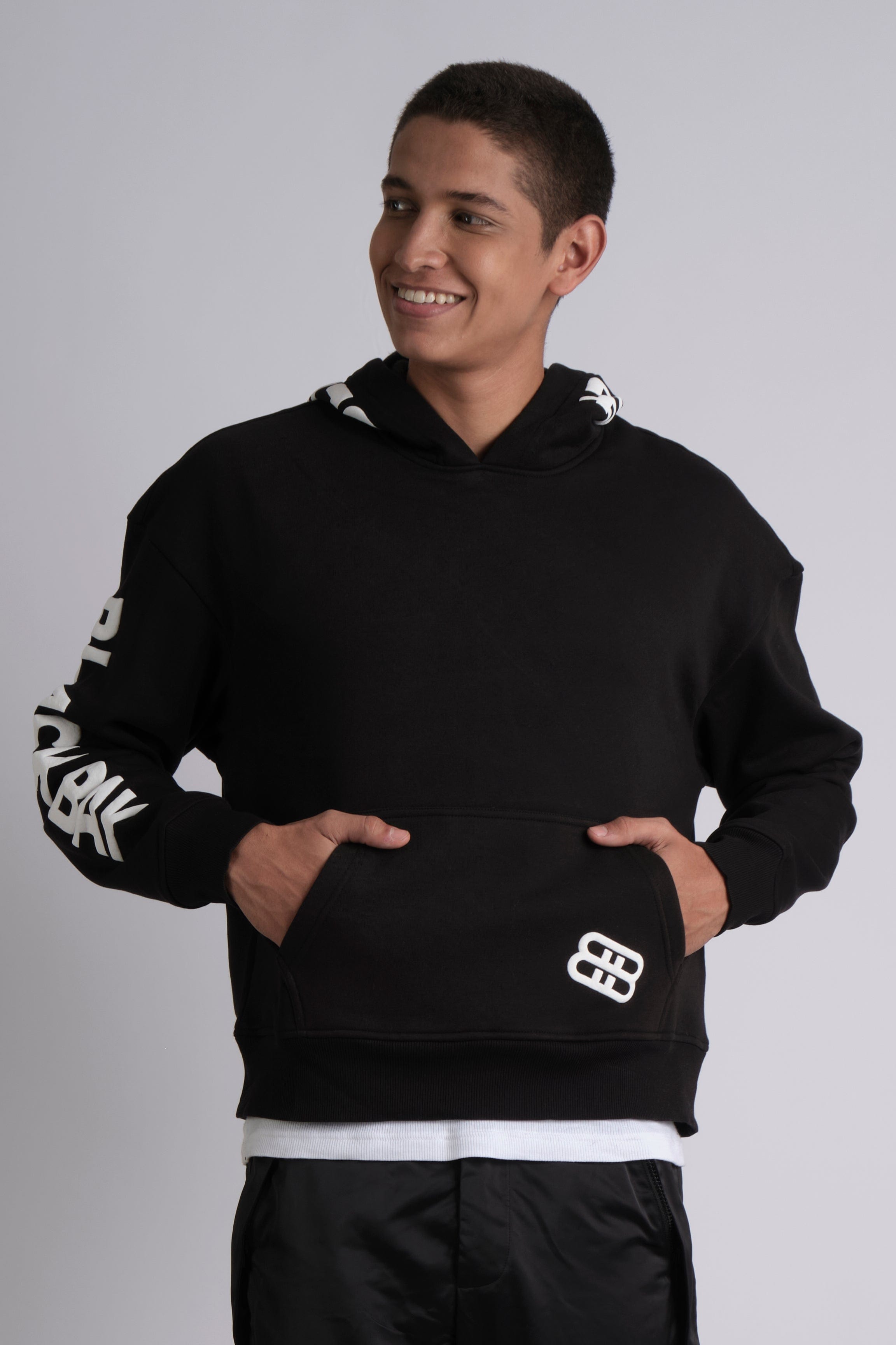 BASIC HOODIE BLACK