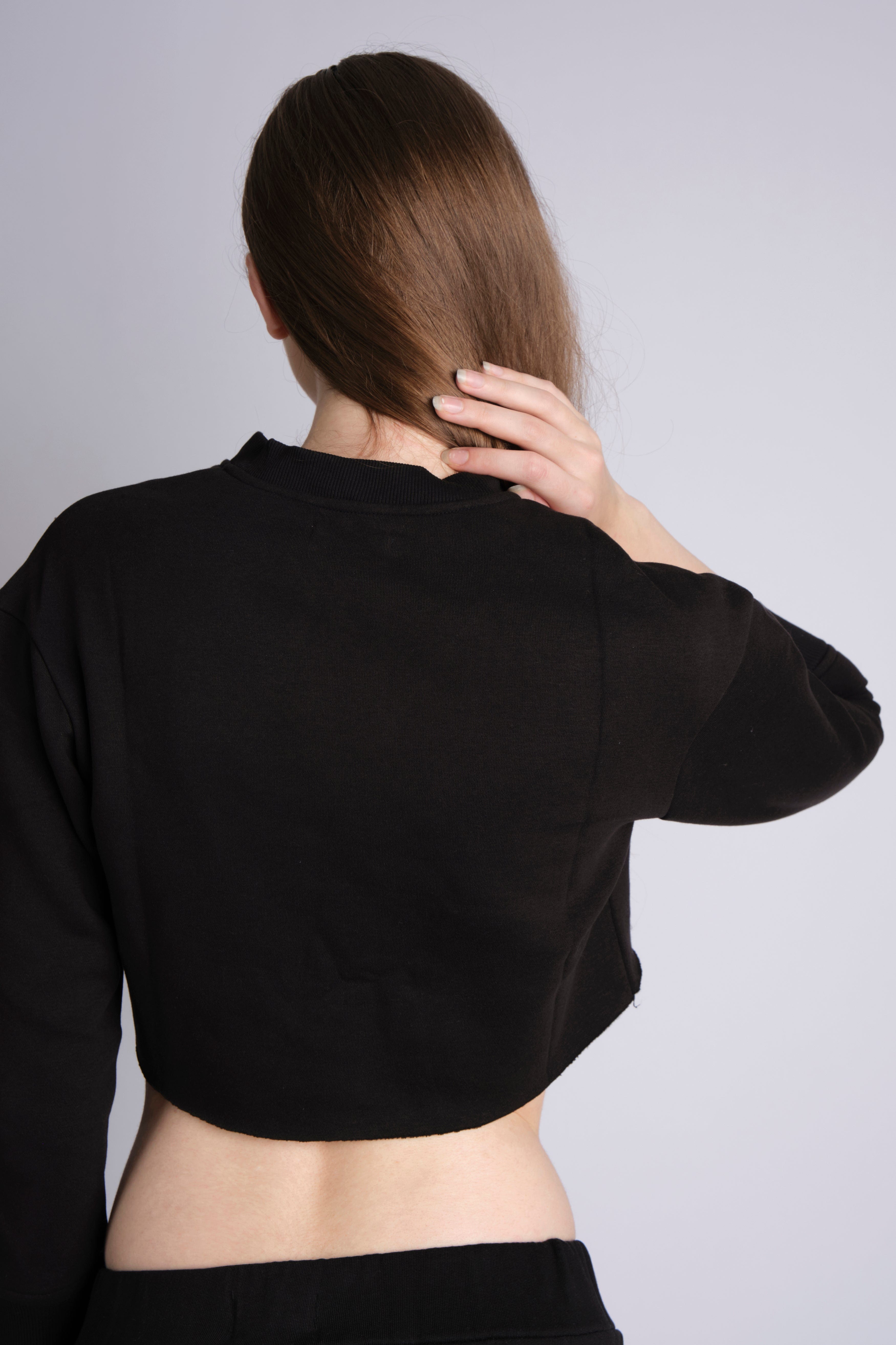 BLACK EMBROIDERY CROPPED SWEATSHIRT