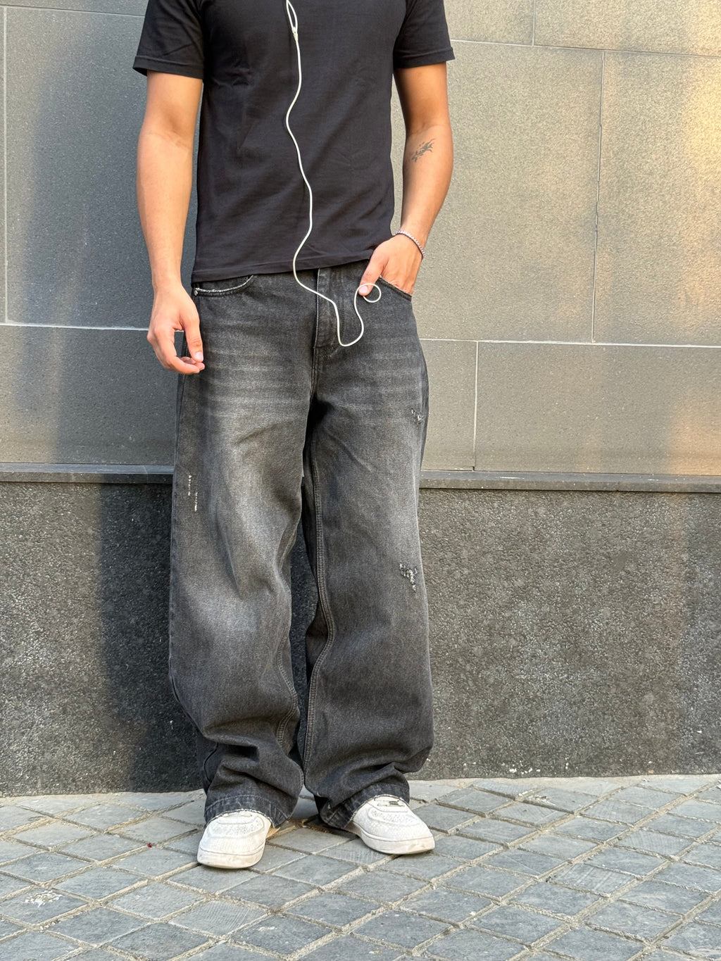 COR3 BLACK WASHED JEANS