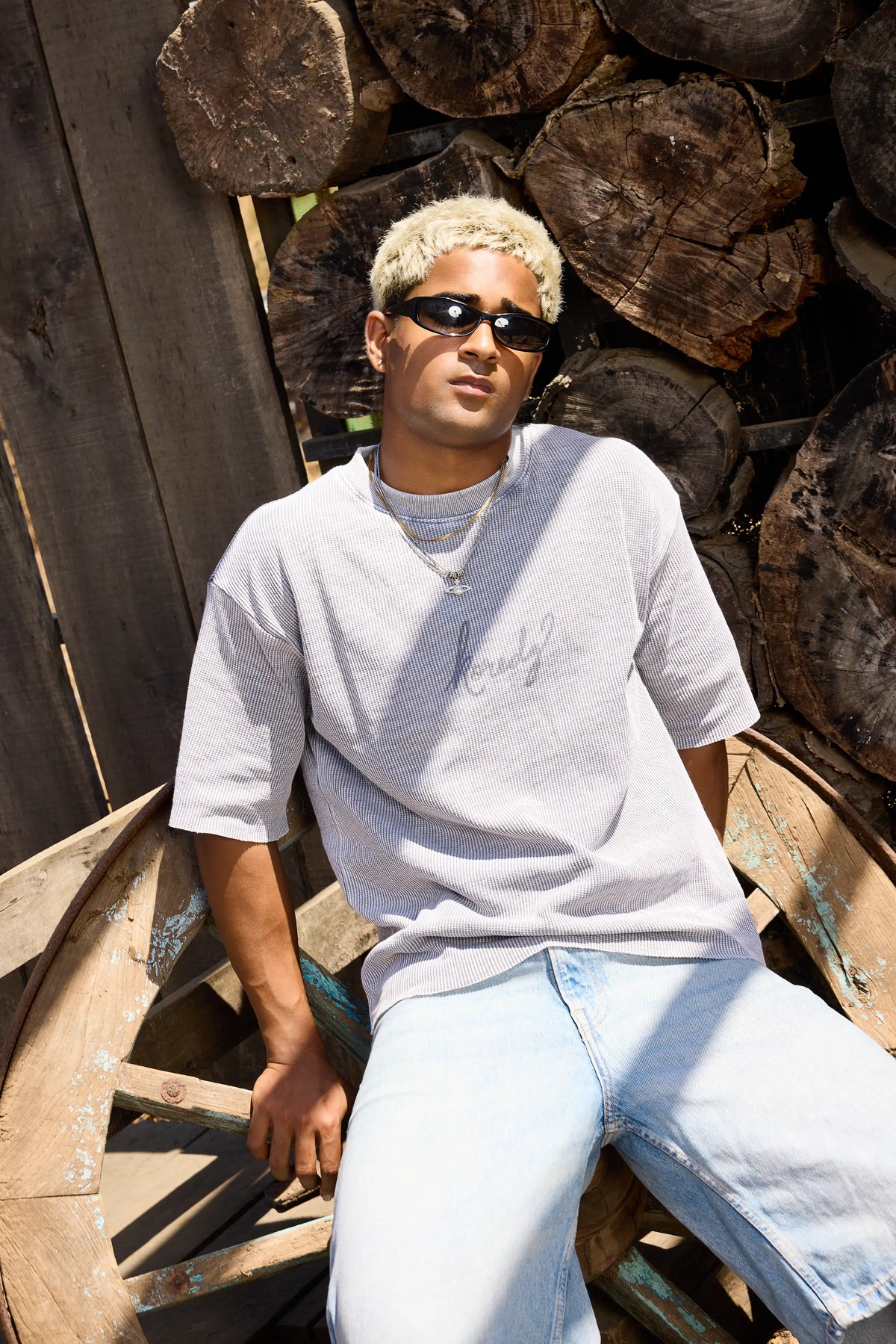 KOREDG GRAY WASHED TEE (RAW HEM)