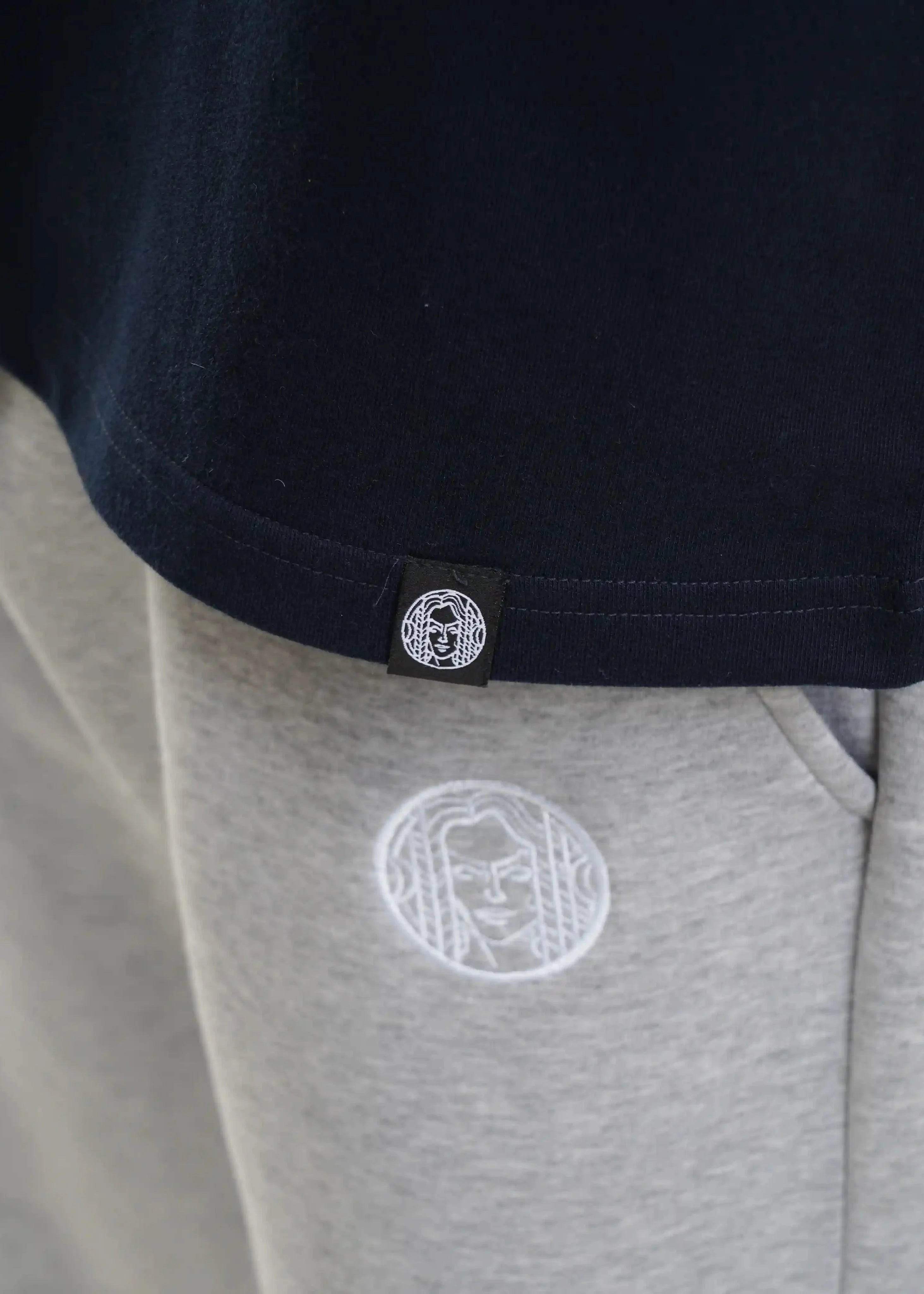 RAGLAN CROPPED TEE - NAVY