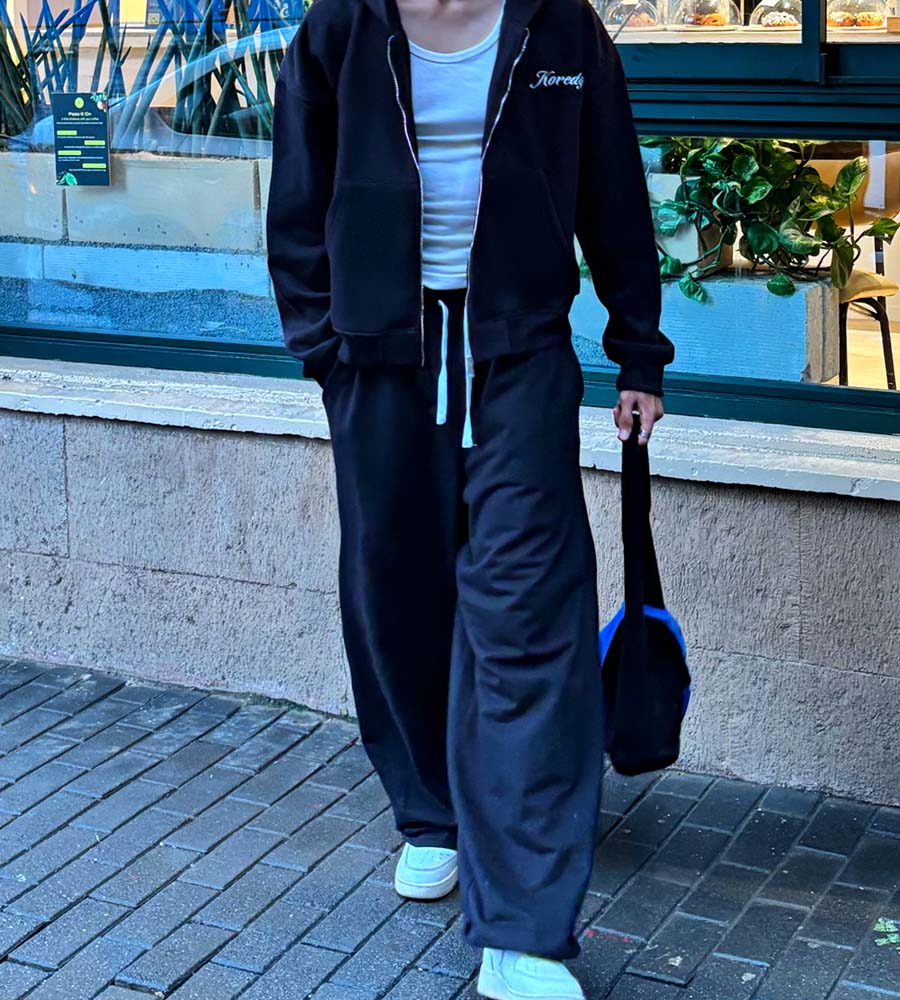 KOREDG BLACK TRACKPANT