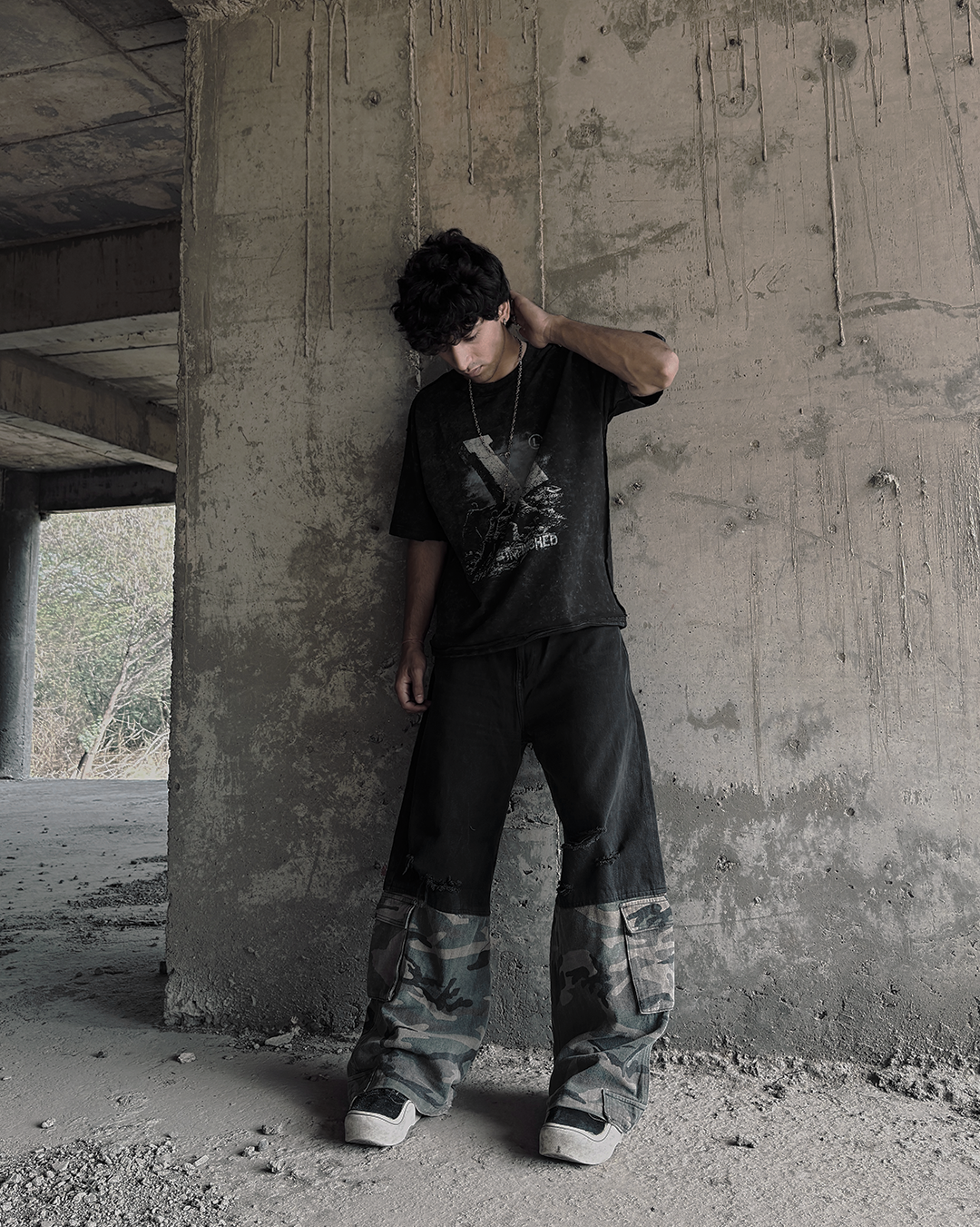 UNFINISHED TEE