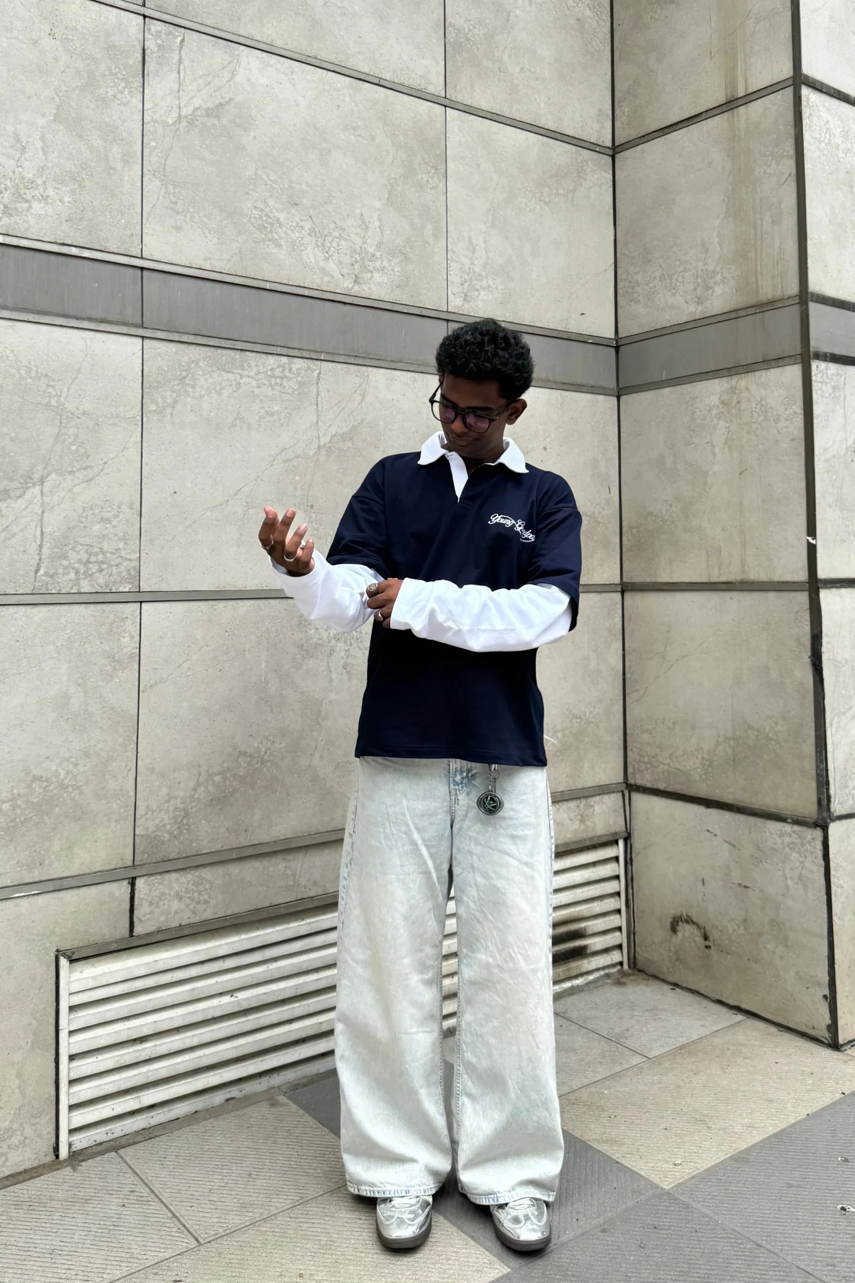 THE LONG SLEEVES DUO