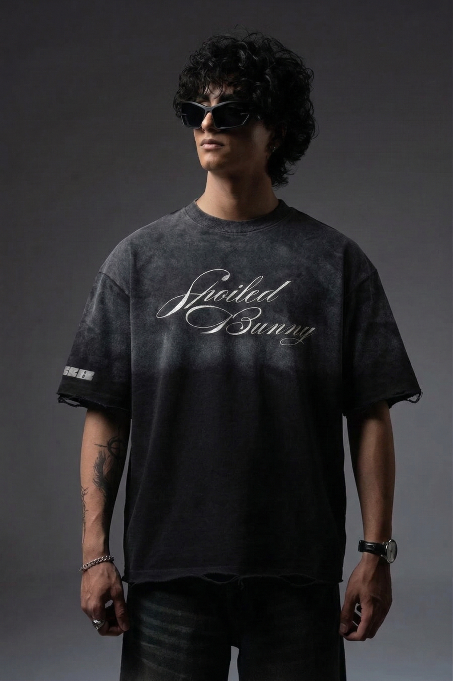 ALL EYES OVERSIZED TEE