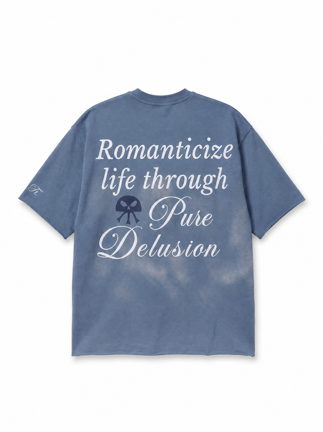 Delulu Dreams Cropped Graphic T-shirt